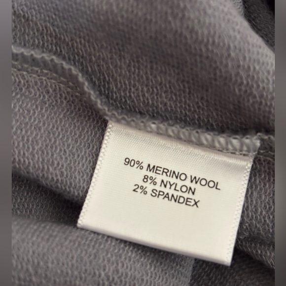 Peter Millar 90% merino wool Gray hoodie - Picture 5 of 8